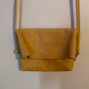 Leather crossbody bag